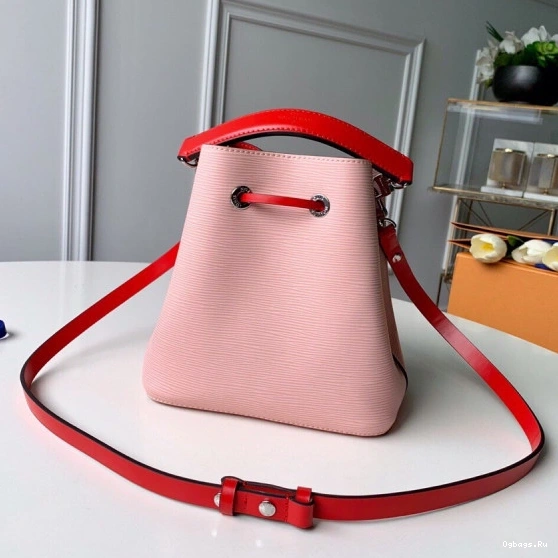 NEO NOE Louis Vuitton 0303